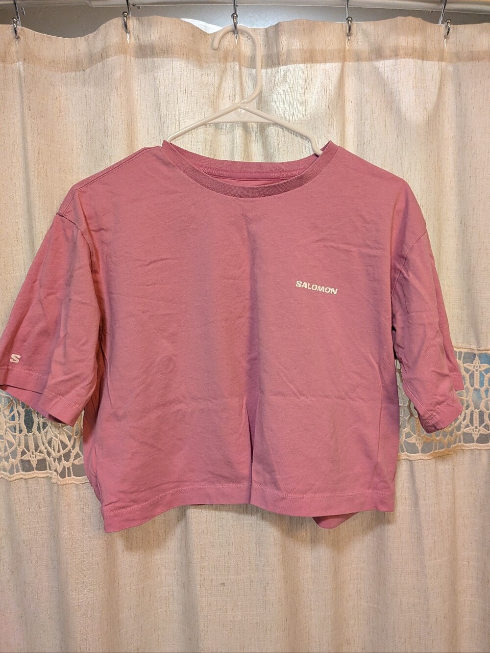 Women's Cropped Salomon Pink Short-Sleeve Tee Size Medium